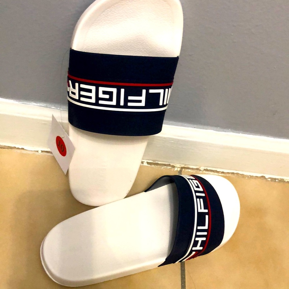 Tommy Hilfiger slides, size 10. Unisex
